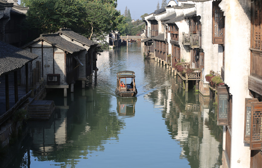 　图为第三届互联网大会前夕的乌镇西栅景区。新华网魏炜摄
