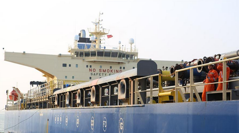 中缅原油管道工程正式投入运行